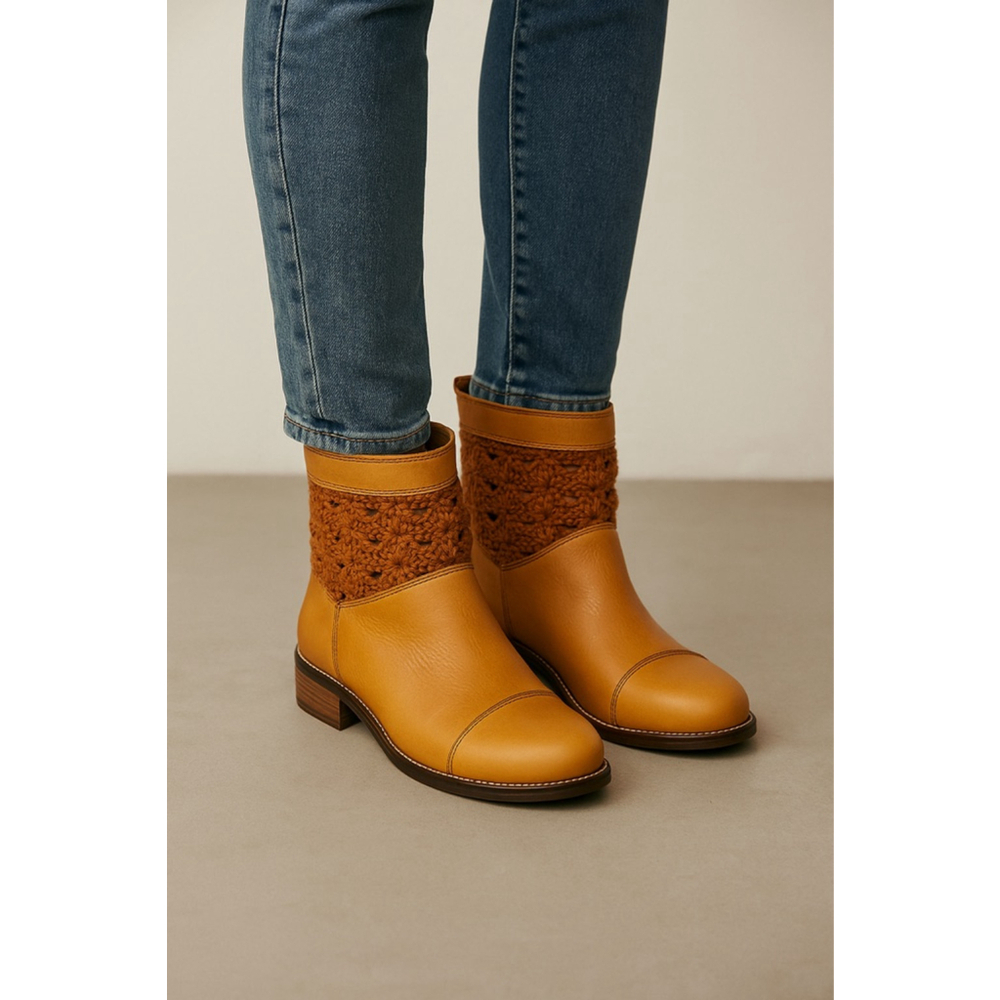 Latigo Tan Brown Crochet Ankle Boots Size 8